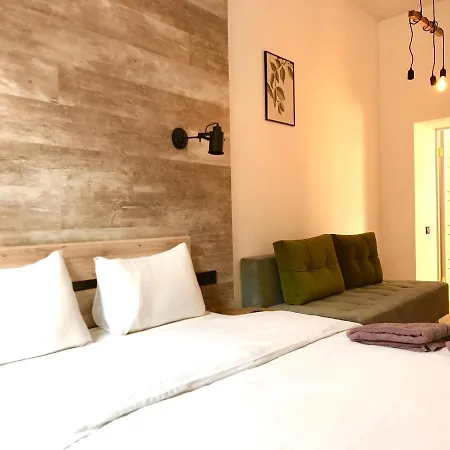 Romantic Apartments-In Center 8 7A 利沃夫 外观 照片