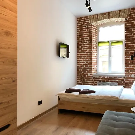 Romantic Apartments-In Center 8 7A 利沃夫 外观 照片